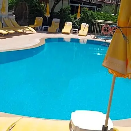 Oezay Hotel Turunç